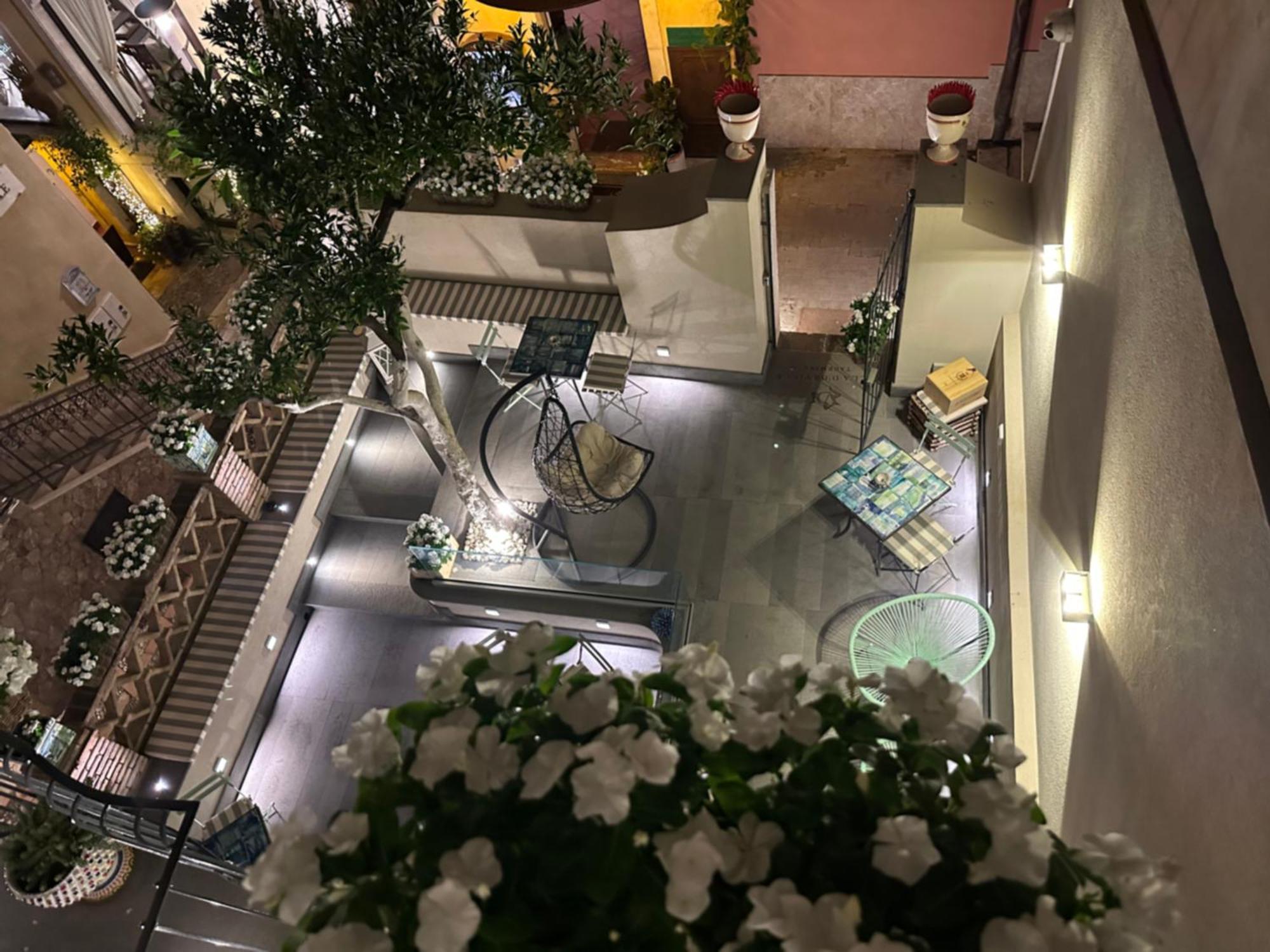 Villa D'Orville Luxury Suites Taormina Kültér fotó