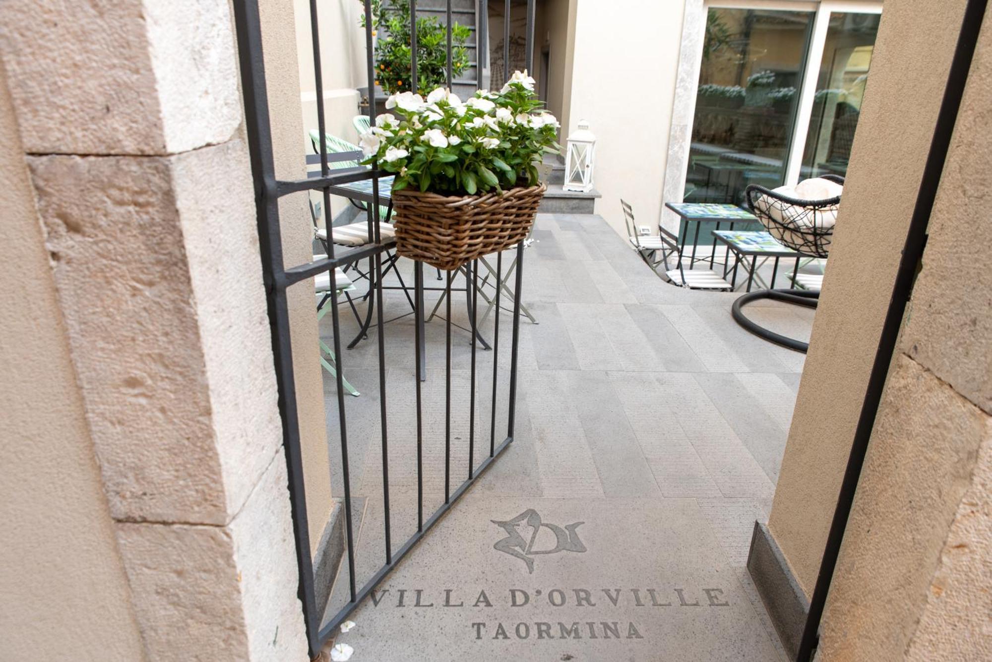 Villa D'Orville Luxury Suites Taormina Kültér fotó