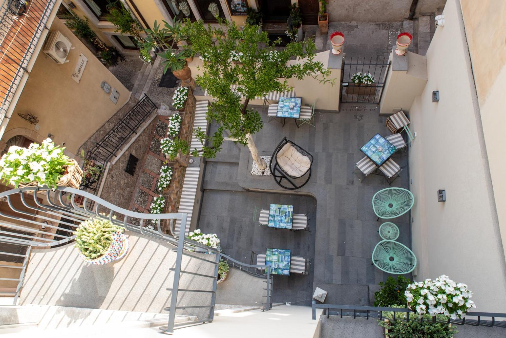 Villa D'Orville Luxury Suites Taormina Kültér fotó