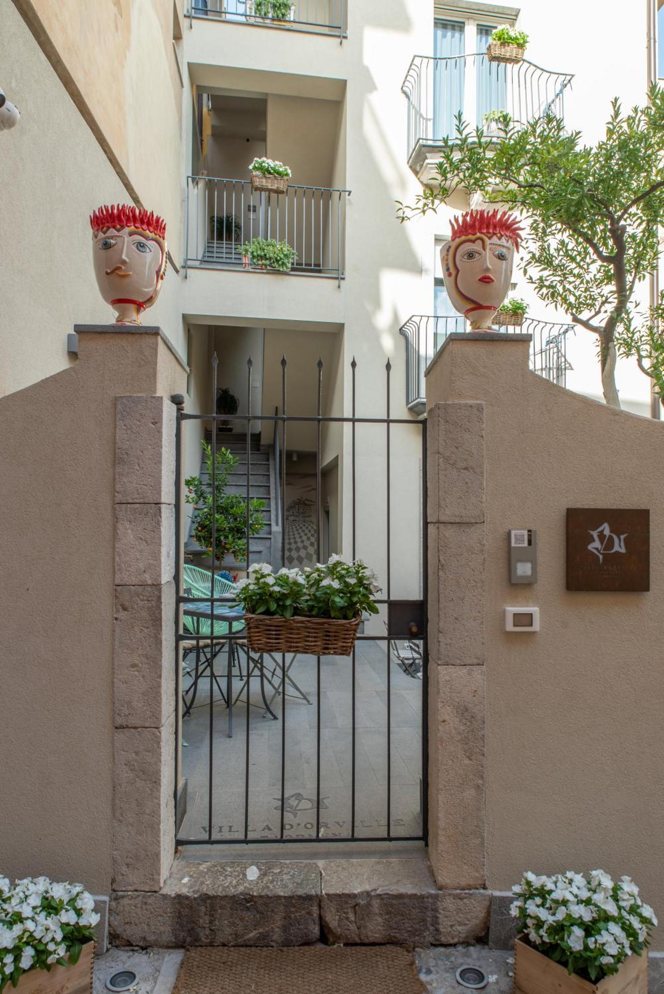 Villa D'Orville Luxury Suites Taormina Kültér fotó