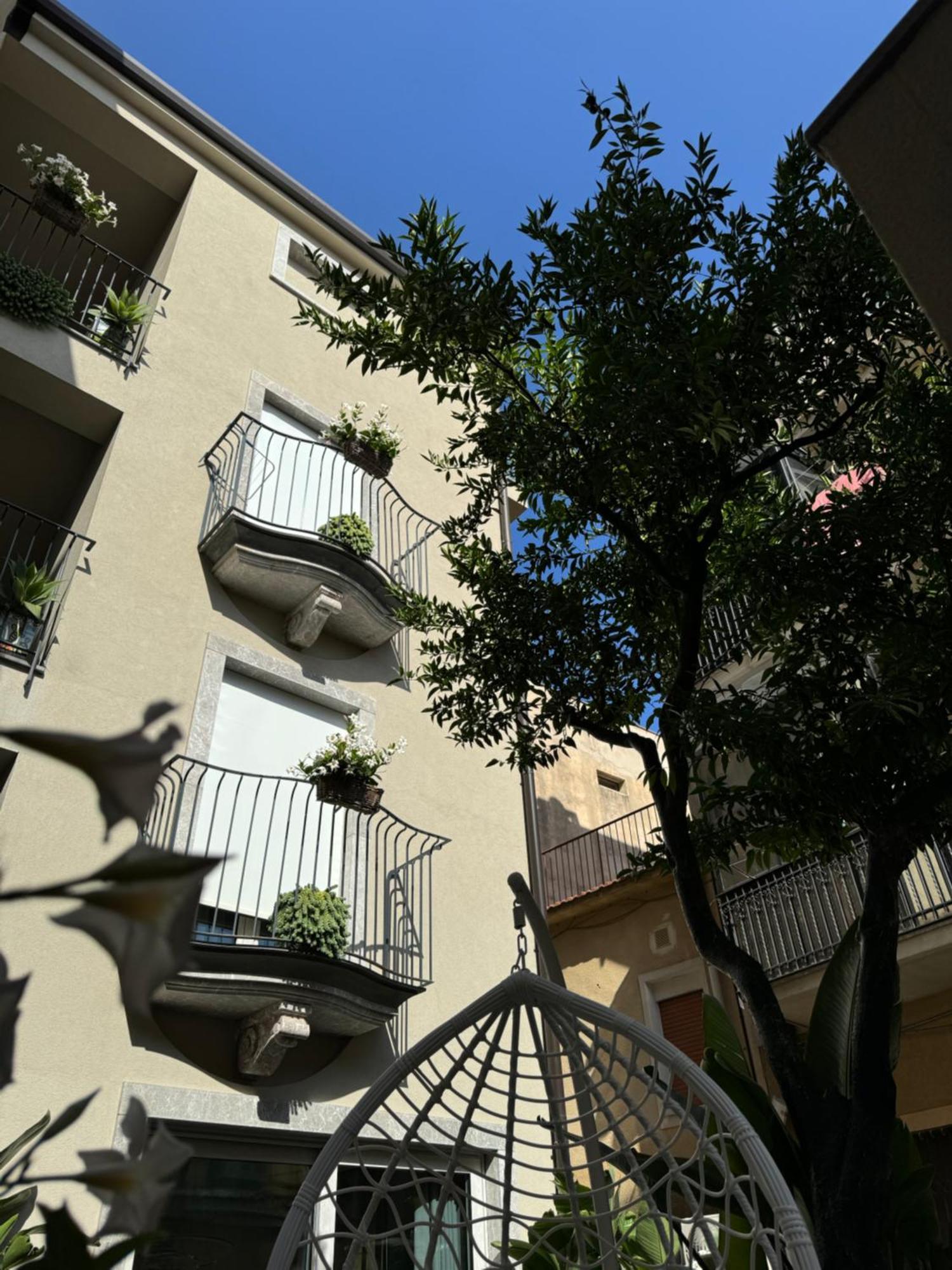 Villa D'Orville Luxury Suites Taormina Kültér fotó